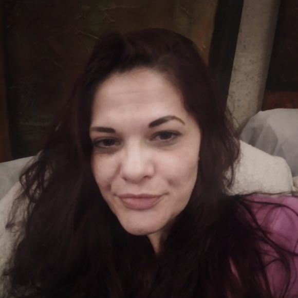 Meet your Posher, Chrissy - Picture 7 of 10